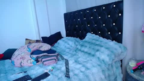 Snapshot of sara_parker__ chatting on October 1, 12:21 am Sara Parker online show from October 1, 12:21 am