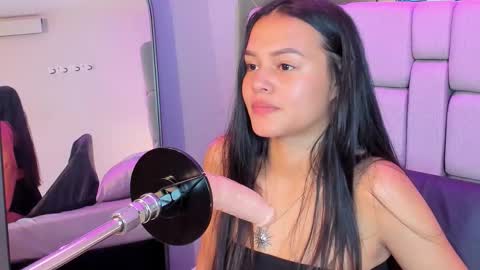 Sara  online show from November 26, 11:51 am