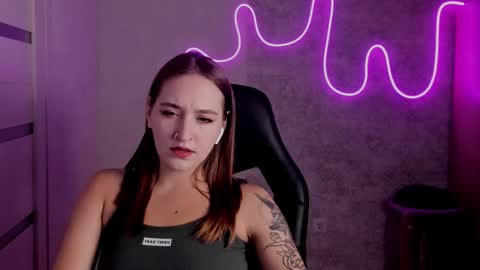 Sara online show from September 16, 8:23 pm