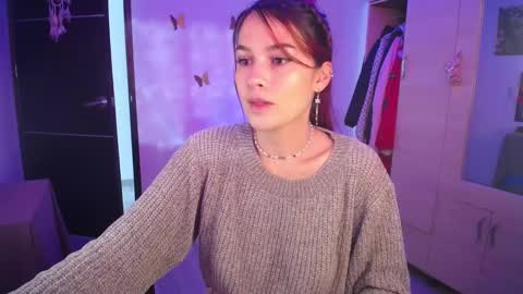 Bri  online show from December 5, 11:44 am