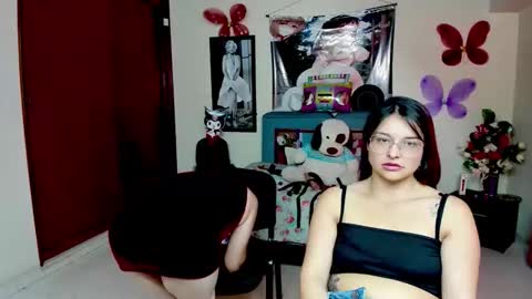 Alahia and Marilyn online show from November 29, 4:25 pm