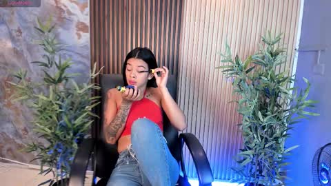 Snapshot of saracorraless chatting on October 2, 10:58 am Sara Everyday From 1430 to 2130 Col Time online show from October 2, 10:58 am
