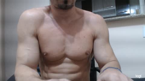 Snapshot of saradorj92 chatting on December 5, 11:12 pm saradorj92 online show from December 5, 11:12 pm
