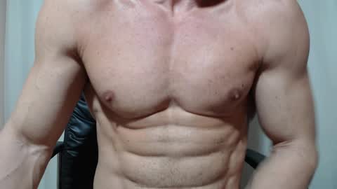 saradorj92 online show from April 16, 12:33 am