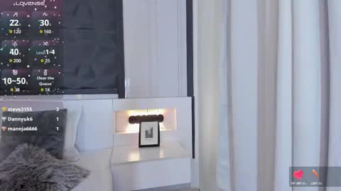 Snapshot of saragomez_1 chatting on March 4, 7:11 pm Sara Gomez online show from March 4, 7:11 pm
