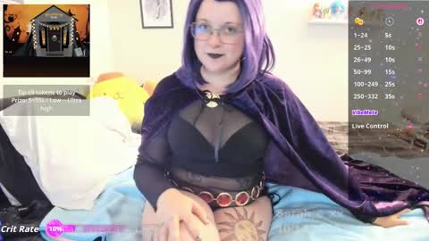 Snapshot of sarah_e_xx chatting on October 15, 1:53 am Sarah online show from October 15, 1:53 am