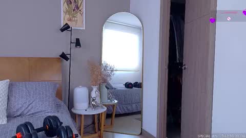Snapshot of sarah_rayy chatting on September 19, 7:06 pm sarah_rayy online show from September 19, 7:06 pm