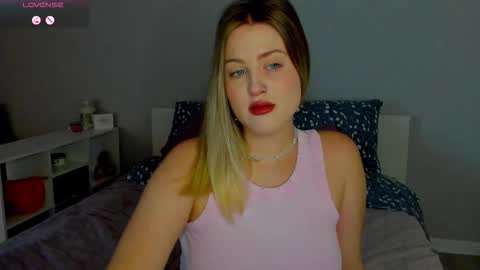 Sarah online show from September 17, 1:09 am