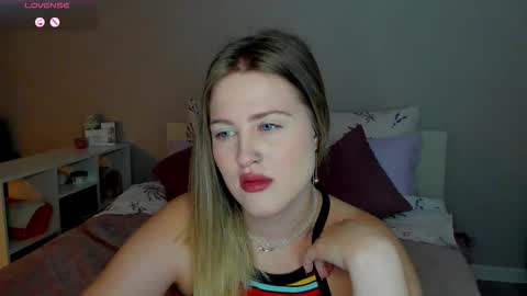 Sarah online show from September 30, 12:10 am