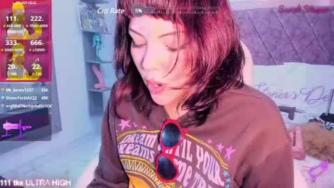 Snapshot of sarah_stoner chatting on March 1, 10:42 pm Loren online show from March 1, 10:42 pm