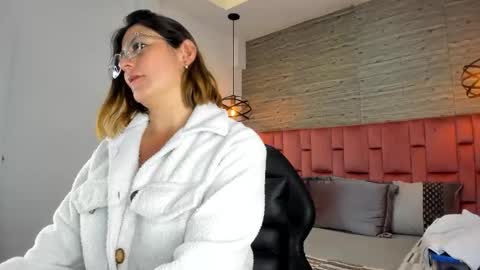 Snapshot of sarahdeyvis chatting on October 14, 8:23 pm Sarah Deyvis online show from October 14, 8:23 pm