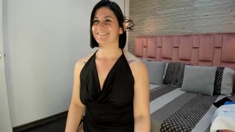 Snapshot of sarahdeyvis chatting on February 21, 10:37 pm Sarah Deyvis online show from February 21, 10:37 pm