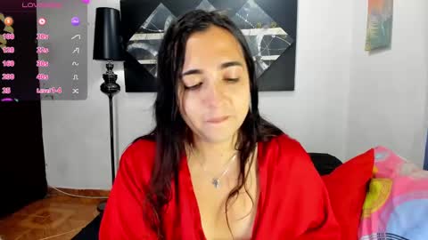 Snapshot of sarahjey chatting on March 1, 4:33 pm SARAHJEY online show from March 1, 4:33 pm