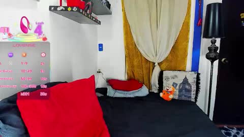  SARAHJEY     online show from February 22, 7:05 pm