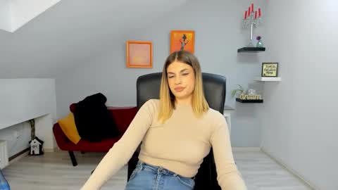 sarahowenn online show from January 19, 12:48 pm