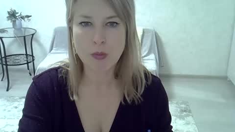 Snapshot of sarahphelps chatting on February 23, 8:22 pm sarahphelps online show from February 23, 8:22 pm