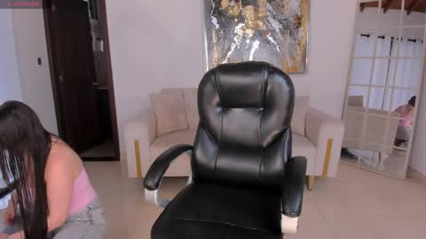 Sarah Rhodes online show from April 9, 11:49 am