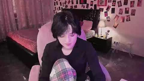 Sarah online show from March 5, 10:46 am