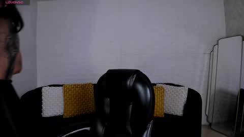Snapshot of sarahyates chatting on September 28, 11:47 pm Sarah independent model online show from September 28, 11:47 pm