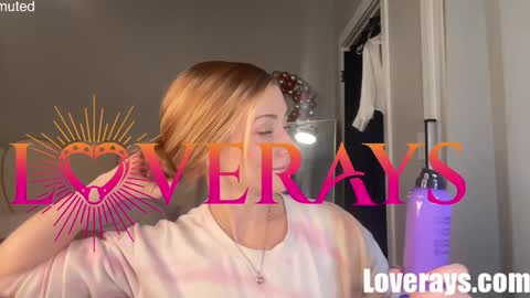 Back from Vacay  Follow for more here  online show from November 22, 10:51 pm