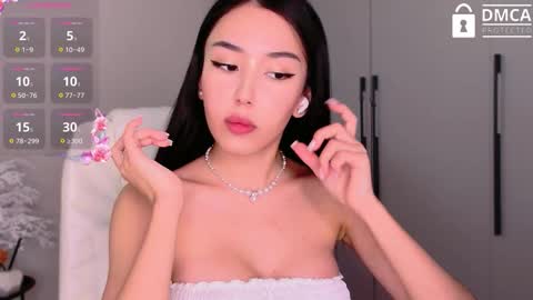 Mia online show from October 1, 6:45 am