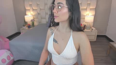 Sara online show from December 11, 5:36 pm