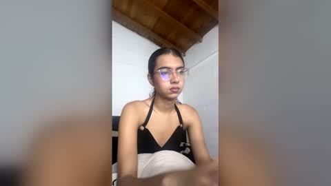 sarasaenz999 online show from March 4, 11:35 pm