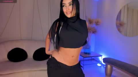 Sara Winstone online show from February 26, 8:47 pm