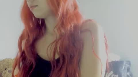 Saray  online show from November 27, 7:43 pm