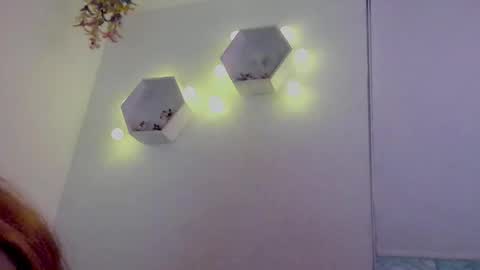 Saray  online show from November 18, 4:15 am