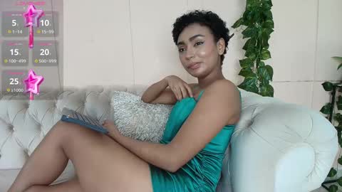 Snapshot of saray_mardez chatting on February 21, 4:16 pm Saray Mardez online show from February 21, 4:16 pm