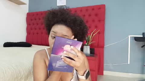 Snapshot of saray_mardez chatting on September 23, 12:10 pm Saray Mardez online show from September 23, 12:10 pm