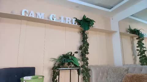 Snapshot of saray_mardez chatting on March 3, 12:06 pm Saray Mardez online show from March 3, 12:06 pm