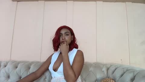 Snapshot of saray_mardez chatting on February 23, 6:34 pm Saray Mardez online show from February 23, 6:34 pm