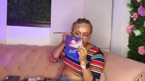 Snapshot of saray_mardez chatting on October 16, 1:00 pm Saray Mardez online show from October 16, 1:00 pm