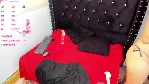 Snapshot of saraymoorex_ chatting on March 3, 5:52 pm Saray online show from March 3, 5:52 pm