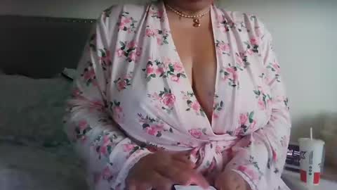 Sara online show from October 11, 5:27 pm