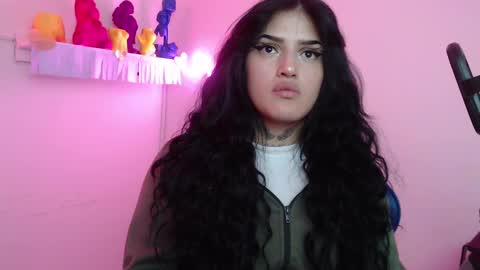 Snapshot of sari_belle chatting on October 6, 10:49 pm Sari online show from October 6, 10:49 pm