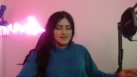 Snapshot of sari_belle chatting on October 7, 11:12 pm Sari online show from October 7, 11:12 pm