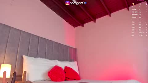 Snapshot of sarigarcia chatting on September 27, 1:25 am Sara Garcia online show from September 27, 1:25 am