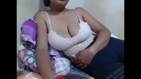 saronette online show from January 9, 11:14 am