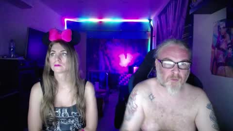 Giselle and Jay online show from November 24, 9:35 pm