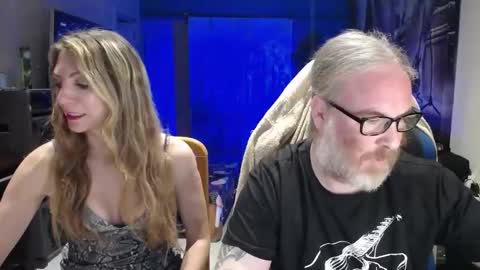 Snapshot of saruandjay chatting on October 6, 3:13 am Giselle and Jay online show from October 6, 3:13 am
