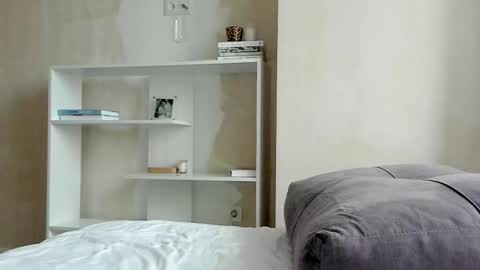 Snapshot of sasha_bell_ chatting on September 24, 3:57 am Sasha online show from September 24, 3:57 am