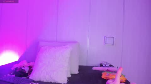 Snapshot of sasha_rivers chatting on October 6, 7:53 pm Sasha online show from October 6, 7:53 pm