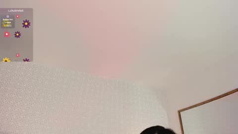 Snapshot of sasha_wolff chatting on October 16, 11:58 pm Sasha online show from October 16, 11:58 pm