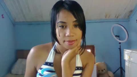 Snapshot of sashatight chatting on October 15, 9:32 am sashatight online show from October 15, 9:32 am