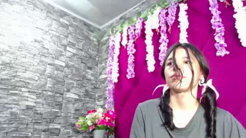Snapshot of sashsapety chatting on March 7, 9:07 am sashsapety online show from March 7, 9:07 am