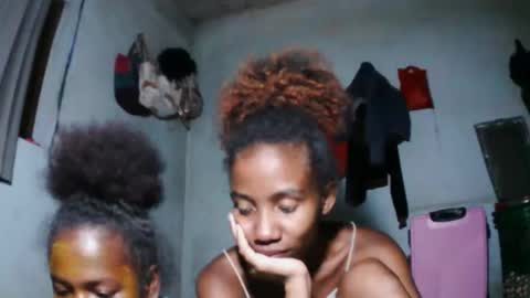 sasivia08 online show from April 9, 12:22 pm