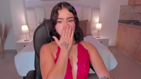 saskia litt online show from October 4, 4:32 am